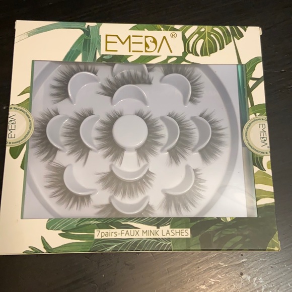 Faux Mink Lashes - Picture 1 of 1